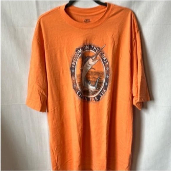IZOD Men’s Swordfish Tee - Picture 1 of 8